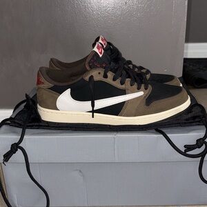 Jordan Sneakers Black and Brown